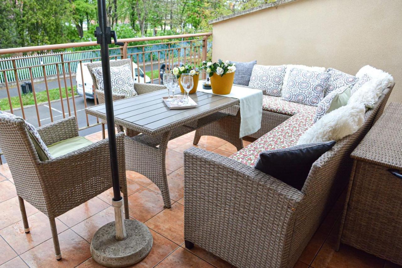 Unicum Apartman Hajdúszoboszló Dış mekan fotoğraf