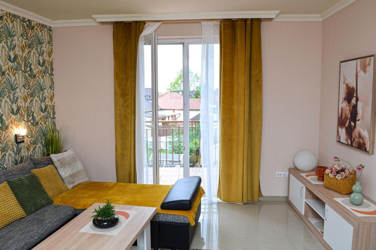 Unicum Apartman Hajdúszoboszló Dış mekan fotoğraf
