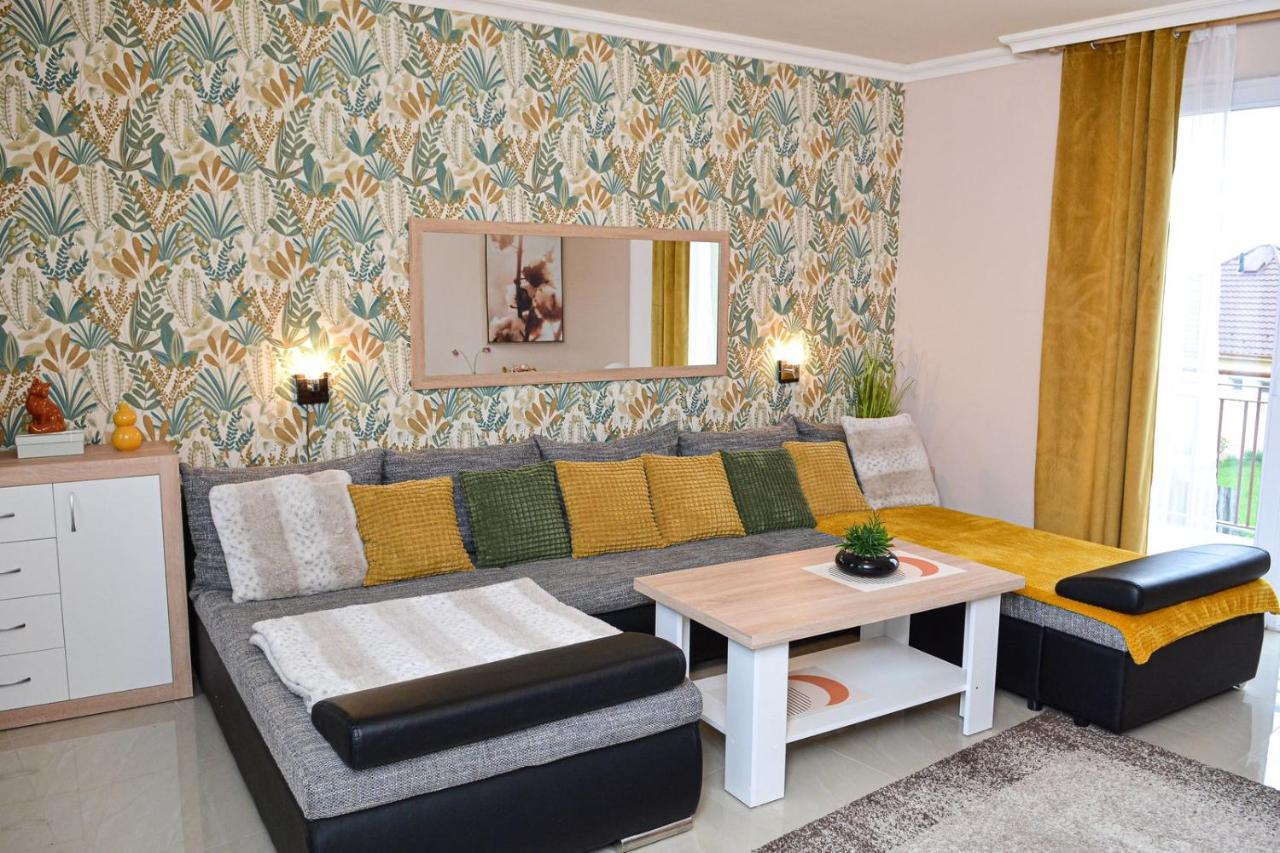 Unicum Apartman Hajdúszoboszló Dış mekan fotoğraf